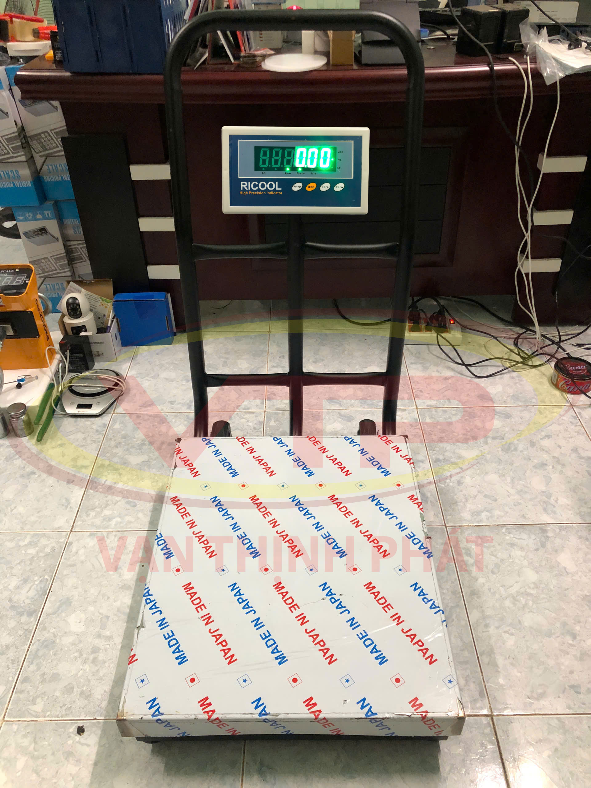 Cân-bàn-xa-đẩy-50cmX60cm-nhựa-abs-led-xanh--05