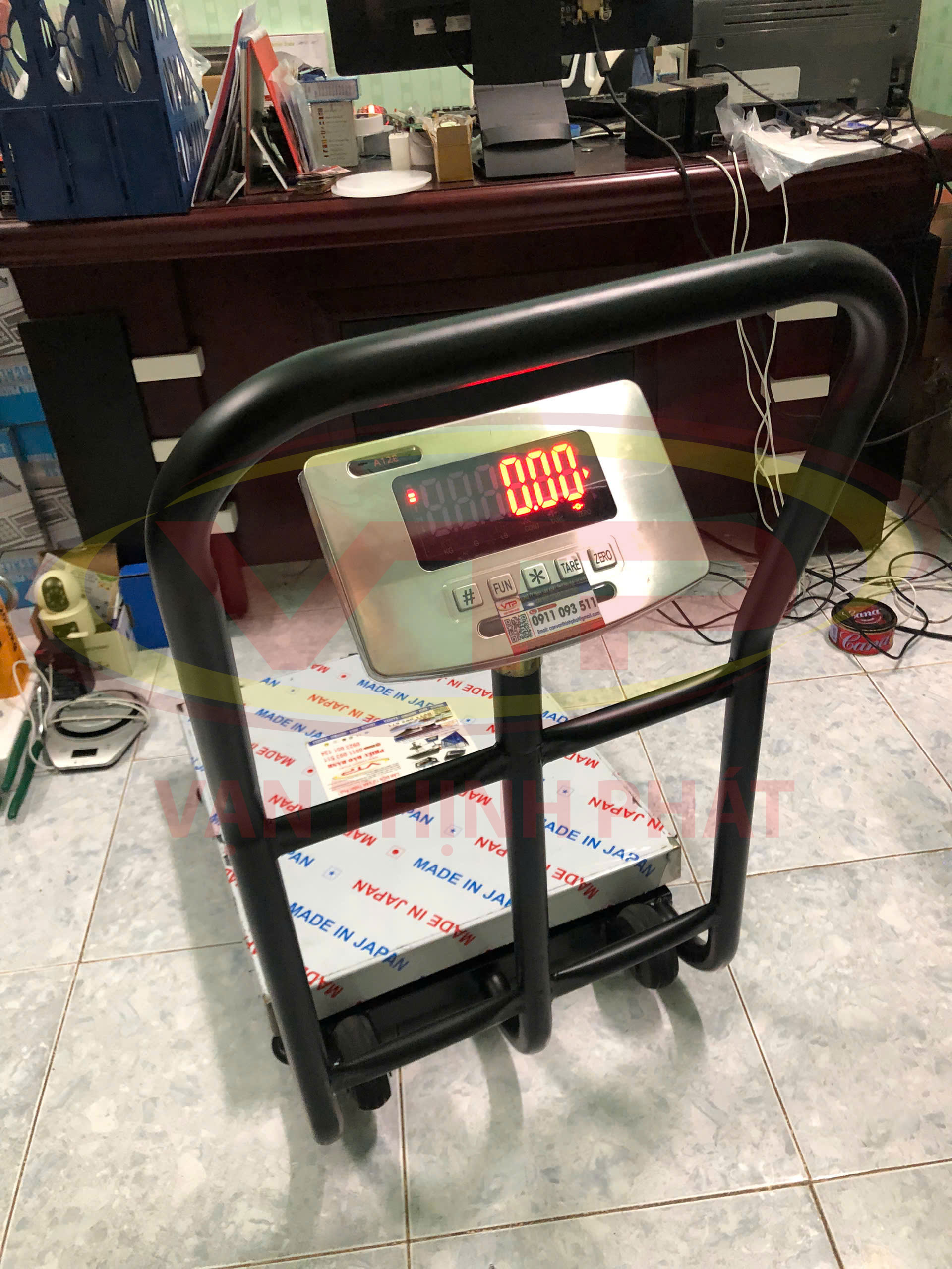 Cân-điện-tử-xe-đẩy-a12e-inox-50cmX60cm-04